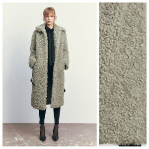 NWT. Zara Gray Limited Edition Long BOUCLÉ Coat. Size L.
